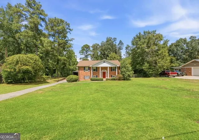 Photo 1 of Single family home for sale at 1920 Long Ridge Dr, Macon, GA 31211 | MLS# 10841231 | Listing updated on 2026-09-20