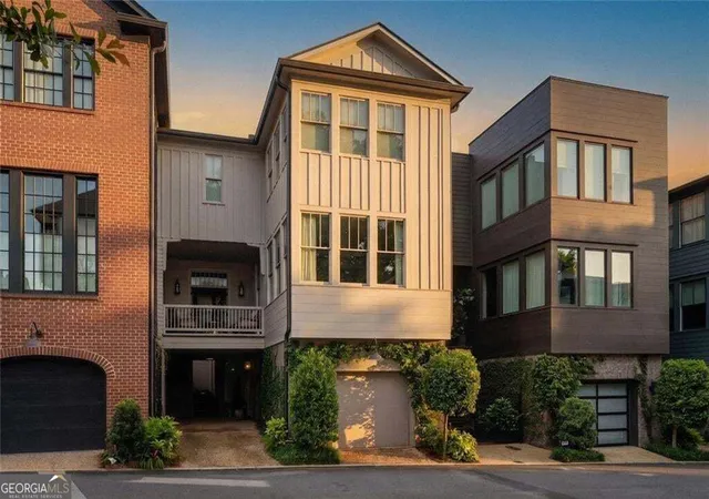Townhouse for sale at 1891 Vigo St NE, Atlanta, GA 30307 | MLS# 10852206
