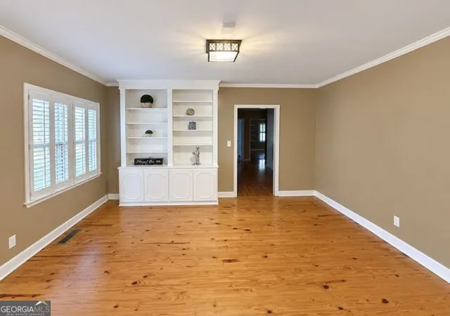 Single family home for sale at 1221 Ridge Ave N, Tifton, GA 31794 | MLS# 10702795 | Listing updated on 2026-09-21