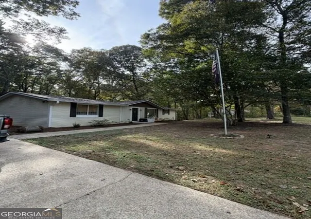 Single family home for sale at 321 W Miles Rd, Carrollton, GA 30116 | MLS# 10879723