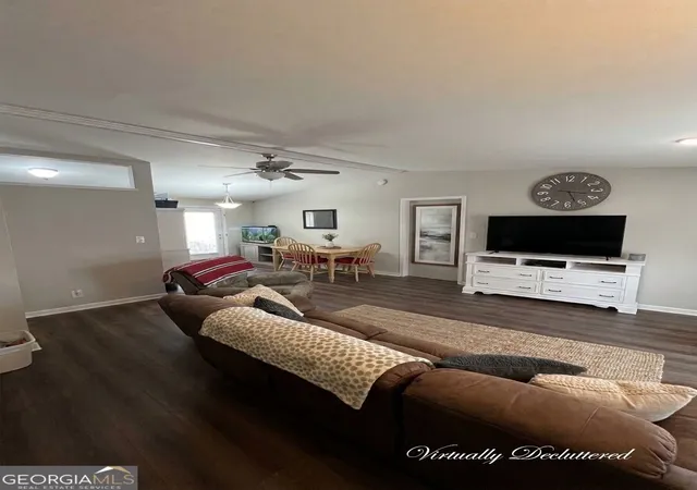 Photo 3 of Single family home for sale at 321 W Miles Rd, Carrollton, GA 30116 | MLS# 10879723 | Listing updated on 2026-10-29