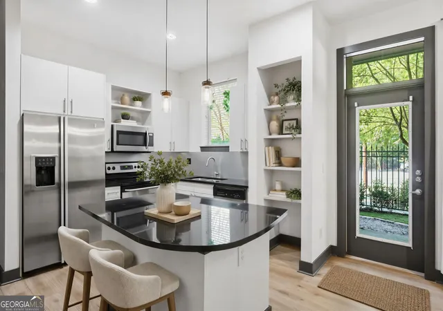 Photo 2 of Condo for sale at 747 Ralph Mcgill Blvd Ne #202, Atlanta, GA 30312 | MLS# 10851367 | Listing updated on 2026-10-07