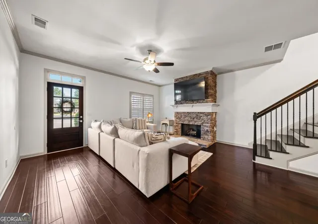 Photo 3 of Sale Pending at 50 Park Cir, Cartersville, GA 30120 | MLS# 10846978 | Listing updated on 2026-09-30