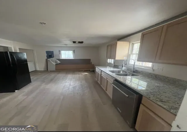 Photo 2 of Single family home for sale at 27 Kelso At Peyton Dr SW, Atlanta, GA 30311 | MLS# 10838621 | Listing updated on 2026-09-18
