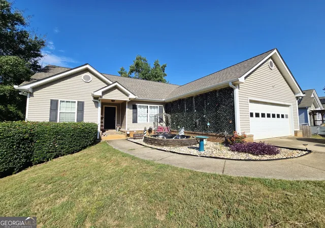 Photo 3 of Single family home for sale at 209 Clearwater Dr, Monroe, GA 30655 | MLS# 10847484 | Listing updated on 2026-10-02
