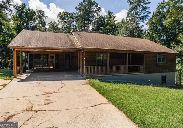 Photo 3 of Sale Pending at 140 Princess Anne Dr, Macon, GA 31211 | MLS# 10846013 | Listing updated on 2026-09-18