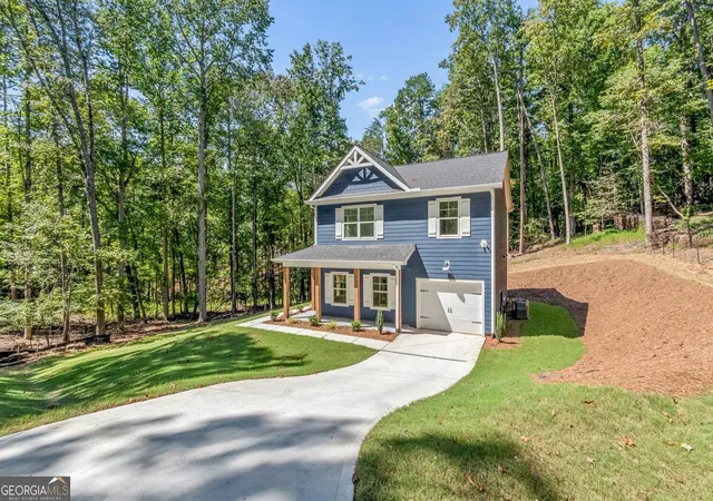Photo 3 of Sale Pending at 7511 Magnolia Ln, Murrayville, GA 30564 | MLS# 10849032 | Listing updated on 2026-10-07