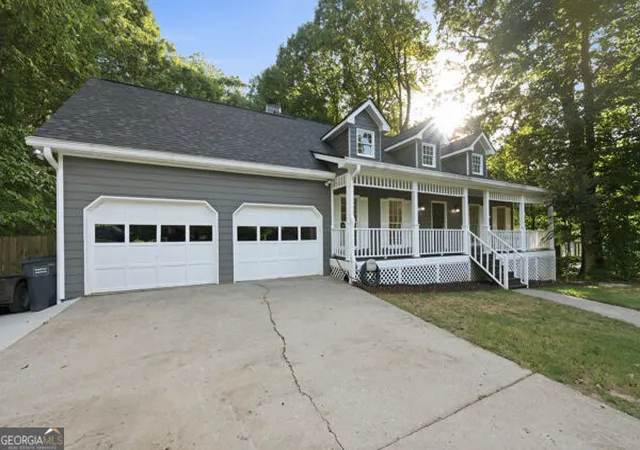 Photo 2 of Single family home for sale at 800 Winnbrook Dr, Dacula, GA 30019 | MLS# 10851359 | Listing updated on 2026-09-25