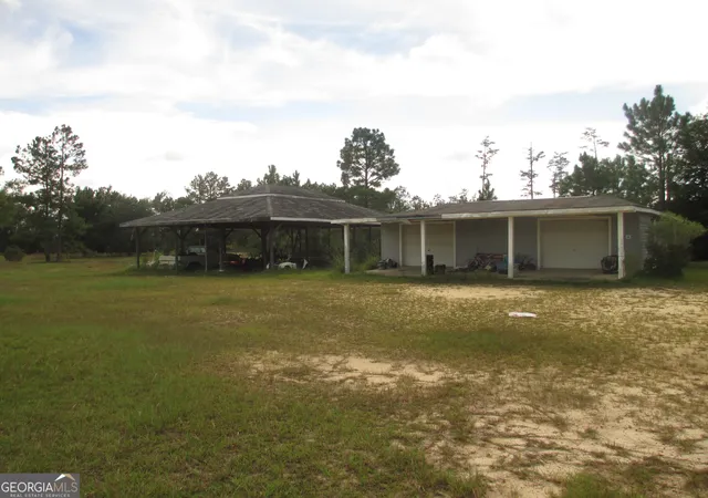 Photo 3 of Single family home for sale at 646 Foster Steadham Rd, Baxley, GA 31513 | MLS# 10846073 | Listing updated on 2026-09-29