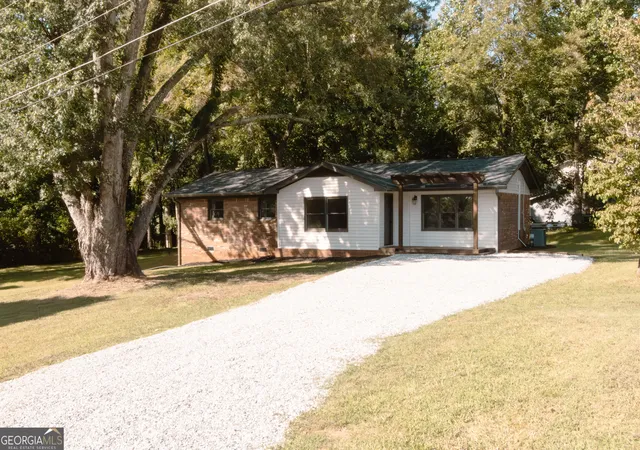 Photo 2 of Single family home for sale at 16 Welch Cir, Dahlonega, GA 30533 | MLS# 10834249 | Listing updated on 2026-09-14