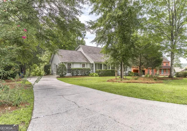 Photo 3 of Single family home for sale at 6806 Bay Point Dr, Macon, GA 31220 | MLS# 10843499 | Listing updated on 2026-09-21