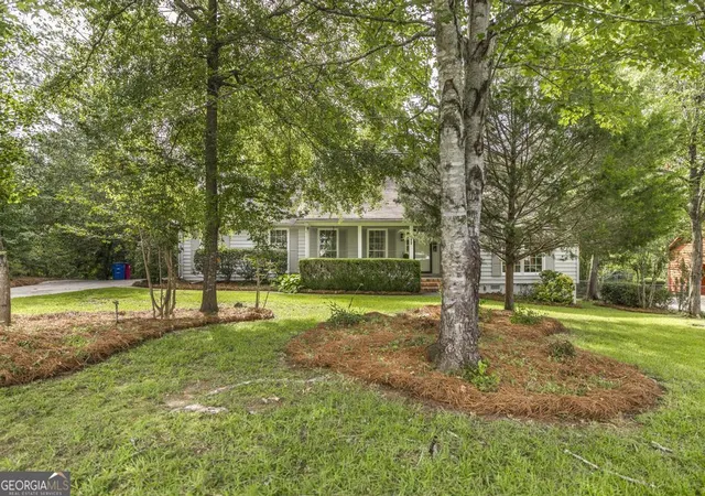 Photo 3 of Single family home for sale at 6806 Bay Point Dr, Macon, GA 31220 | MLS# 10843499 | Listing updated on 2026-09-24
