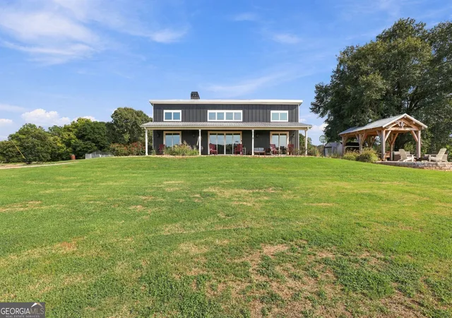 Single family home for sale at 145 Gumlog Rd, Lavonia, GA 30553 | MLS# 10848498