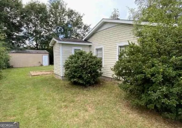 Photo 3 of Sale Pending at 606 E Poplar St, Atmore, AL 36502 | MLS# 10843047 | Listing updated on 2026-10-01