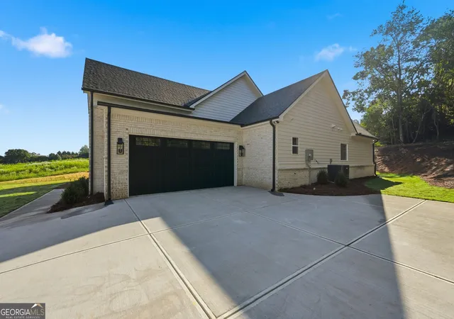 Photo 4 of Single family home for sale at 1831 Bermuda Ave, Demorest, GA 30535 | MLS# 10841351 | Listing updated on 2026-09-23