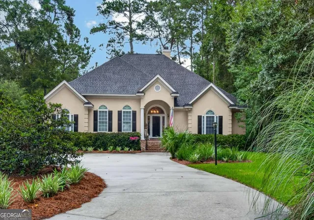Photo 1 of Single family home for sale at 2 Parsons Ln, Savannah, GA 31411 | MLS# 10846247 | Listing updated on 2026-10-05