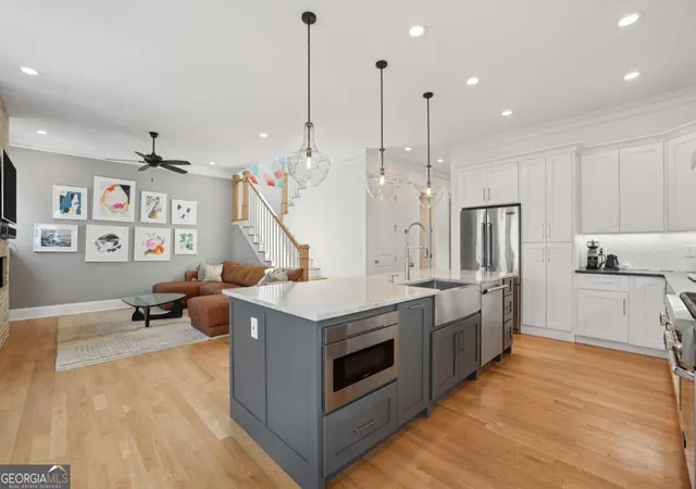 Photo 4 of Single family home for sale at 616 Fortune Pl Ne, Atlanta, GA 30312 | MLS# 10825327 | Listing updated on 2026-10-02