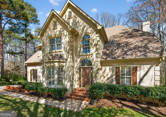 Photo 3 of Single family home for sale at 227 Ashford Cir, Lagrange, GA 30240 | MLS# 10838374 | Listing updated on 2026-09-16