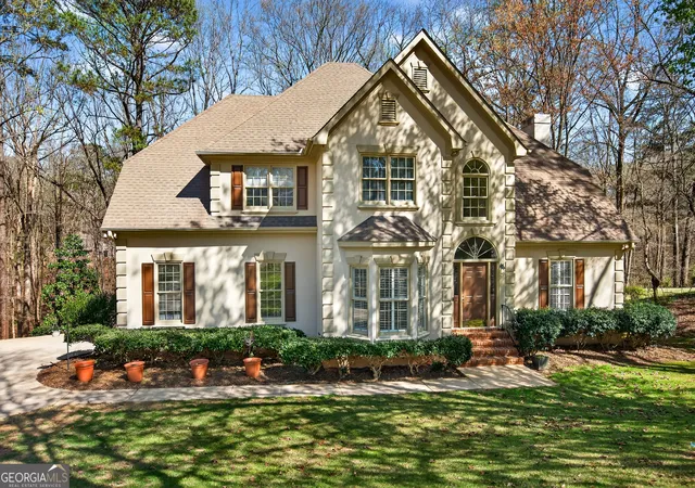 Photo 3 of Single family home for sale at 227 Ashford Cir, Lagrange, GA 30240 | MLS# 10838374 | Listing updated on 2026-09-16