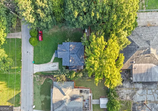 Photo 4 of Single family home for sale at 1787 Lynn Ln, Decatur, GA 30032 | MLS# 10851349 | Listing updated on 2026-10-07