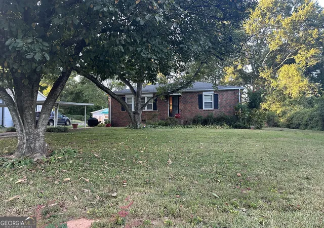 Photo 4 of Multi family home for sale at 1860 S Columbia Pl, Decatur, GA 30032 | MLS# 10845636 | Listing updated on 2026-09-28