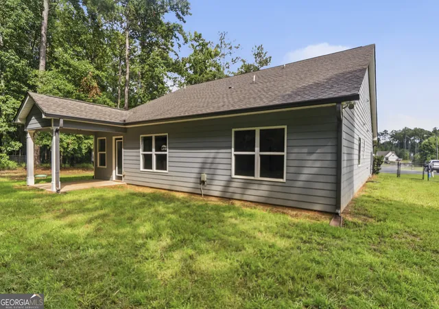 Photo 2 of Sale Pending at 100 Bark Cir, Milledgeville, GA 31061 | MLS# 10808805 | Listing updated on 2026-09-17