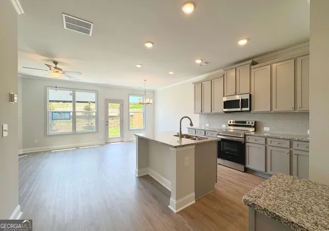 Photo 4 of Townhouse for sale at 3966 Streamlet Way #119, Gainesville, GA 30506 | MLS# 10837774 | Listing updated on 2026-09-15