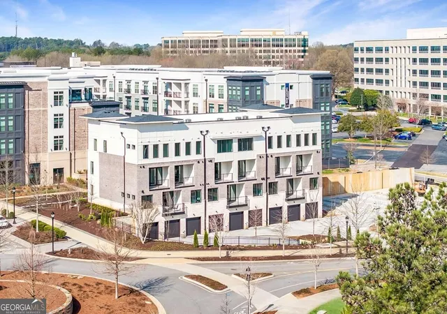 Photo 2 of Condo for sale at 7150 Summit Pl, Alpharetta, GA 30009 | MLS# 10837904 | Listing updated on 2026-09-15