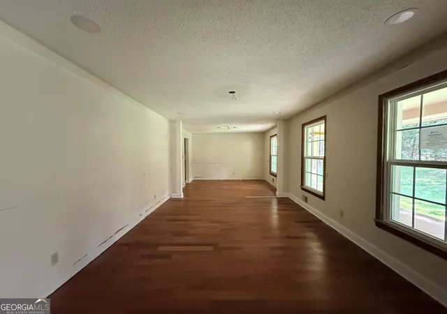 Photo 2 of Single family home for sale at 235 Butler Brg Dr, Mcdonough, GA 30252 | MLS# 10852812 | Listing updated on 2026-10-08