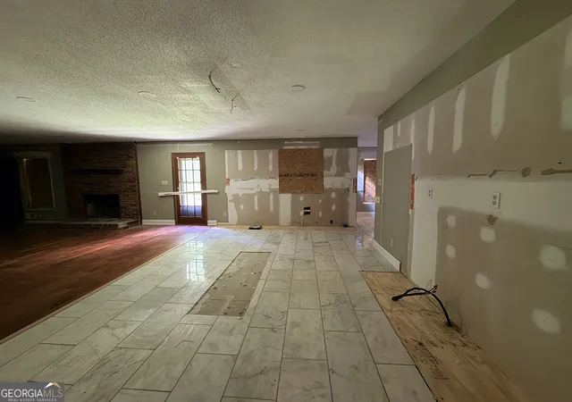 Photo 3 of Single family home for sale at 235 Butler Brg Dr, Mcdonough, GA 30252 | MLS# 10852812 | Listing updated on 2026-10-08