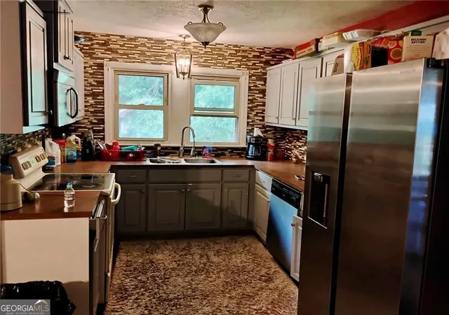 Photo 4 of Single family home for sale at 1709 7th Street, Phenix City, AL 36869 | MLS# 10844889 | Listing updated on 2026-09-12