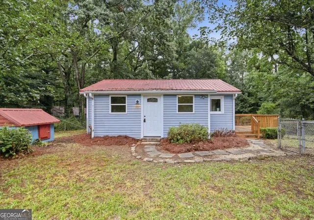 Photo 2 of Single family home for sale at 6815 Bannister Rd, Cumming, GA 30028 | MLS# 10837699 | Listing updated on 2026-09-02