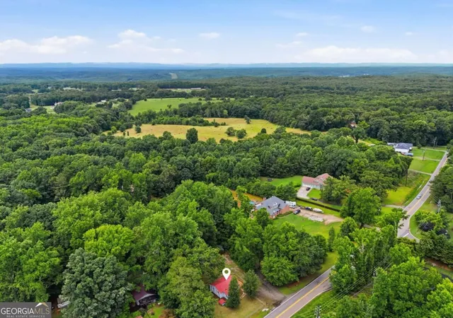 Photo 3 of Single family home for sale at 6815 Bannister Rd, Cumming, GA 30028 | MLS# 10837699 | Listing updated on 2026-09-02