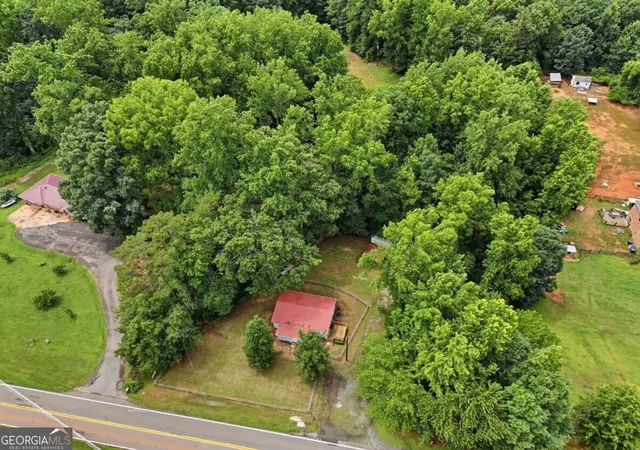 Photo 4 of Single family home for sale at 6815 Bannister Rd, Cumming, GA 30028 | MLS# 10837699 | Listing updated on 2026-09-02