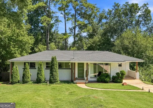 Photo 1 of Single family home for sale at 2934 Lynda Pl, Decatur, GA 30032 | MLS# 10829810 | Listing updated on 2026-09-23