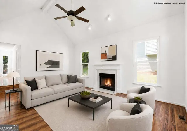 Photo 3 of Single family home for sale at 2516 Lorne Ct SW, Marietta, GA 30064 | MLS# 10820293 | Listing updated on 2026-09-13