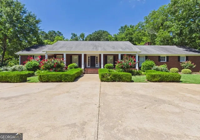Photo 2 of Sale Pending at 2390 Greensboro Hwy, Watkinsville, GA 30677 | MLS# 10852541 | Listing updated on 2026-10-08