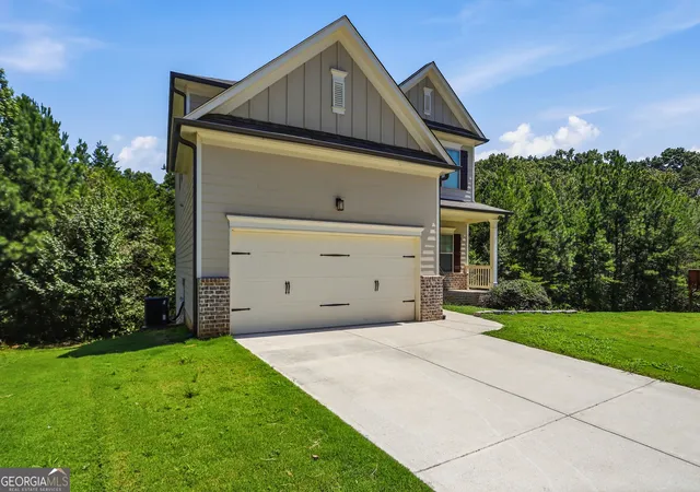 Photo 1 of Single family home for sale at 469 Flowing Trl, Dawsonville, GA 30534 | MLS# 10841286 | Listing updated on 2026-09-21