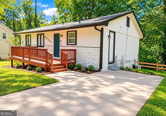 Photo 3 of Single family home for sale at 4357 Denise Dr, Decatur, GA 30035 | MLS# 10840990 | Listing updated on 2026-09-19
