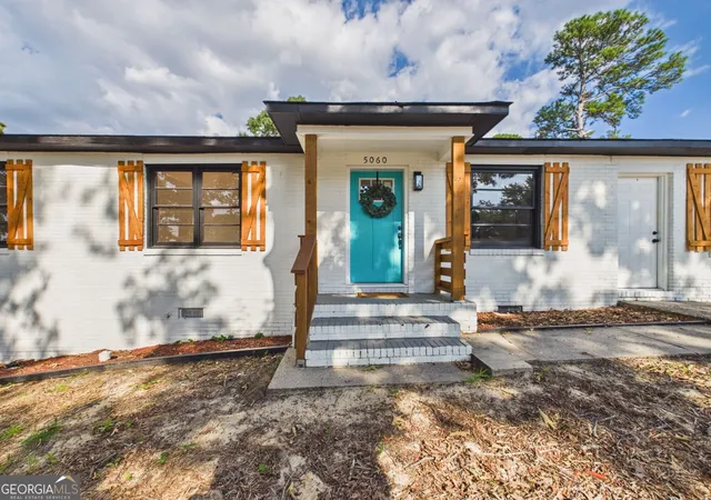 Photo 2 of Single family home for sale at 5060 Pinefield Dr, Macon, GA 31206 | MLS# 10838869 | Listing updated on 2026-09-21
