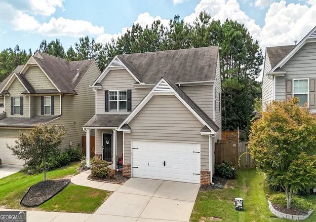 Photo 3 of Single family home for sale at 304 Stoney Holw Rd, Canton, GA 30114 | MLS# 10840992 | Listing updated on 2026-10-03