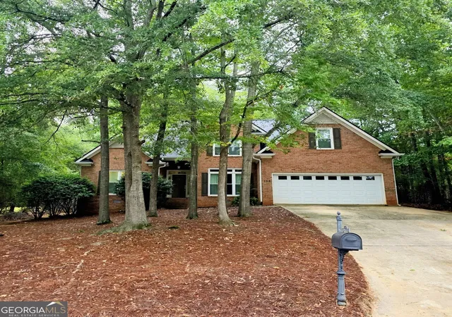Photo 1 of Sale Pending at 189 Ashbrook Dr, Athens, GA 30605 | MLS# 10771233 | Listing updated on 2026-09-29
