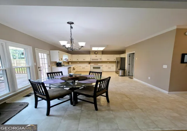 Photo 4 of Sale Pending at 189 Ashbrook Dr, Athens, GA 30605 | MLS# 10771233 | Listing updated on 2026-09-29