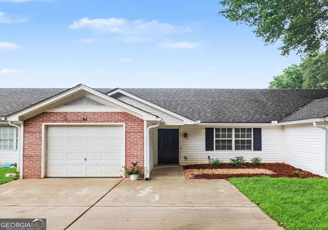Photo 1 of Townhouse for sale at 209 E Wilson St, Villa Rica, GA 30180 | MLS# 10814137 | Listing updated on 2026-09-11