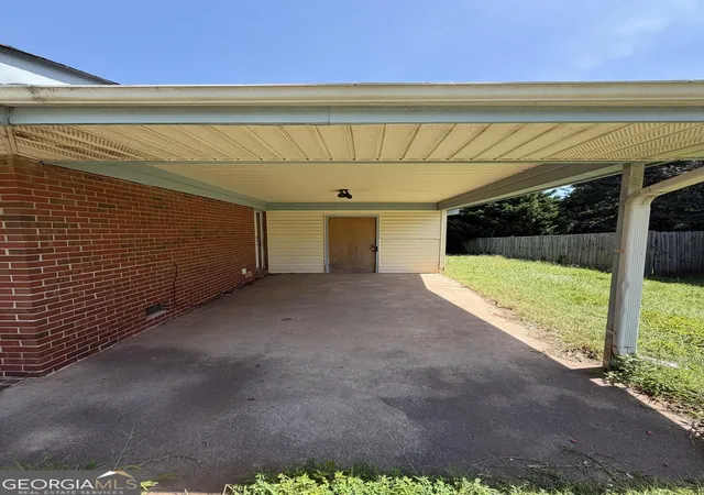 Photo 3 of Sale Pending at 2578 Boulder Rd Se, Atlanta, GA 30316 | MLS# 10842388 | Listing updated on 2026-09-11
