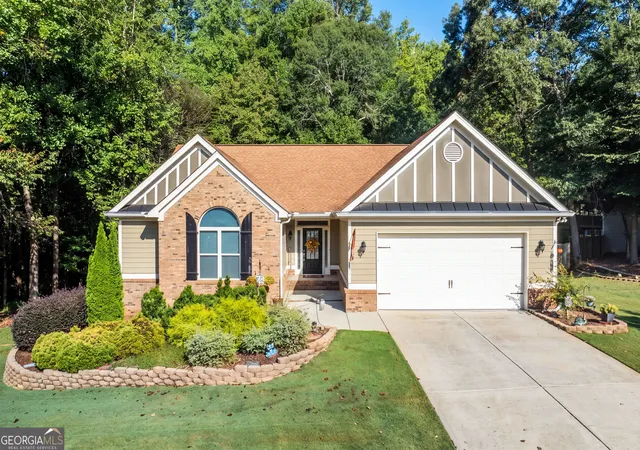 Photo 1 of Single family home for sale at 833 Caleb Dr, Winder, GA 30680 | MLS# 10847248 | Listing updated on 2026-10-07