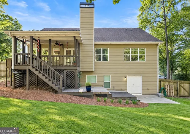 Photo 2 of Single family home for sale at 833 Caleb Dr, Winder, GA 30680 | MLS# 10847248 | Listing updated on 2026-10-07