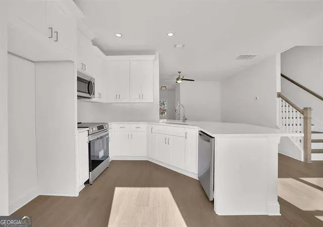 Photo 3 of Sale Pending at 310 Heron St Unit #15 #UNIT 15, Ball Ground, GA 30107 | MLS# 10837999 | Listing updated on 2026-09-14