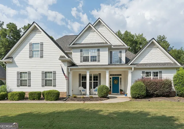 Photo 2 of Single family home for sale at 200 Yellowwood Dr, Sharpsburg, GA 30277 | MLS# 10839961 | Listing updated on 2026-09-18