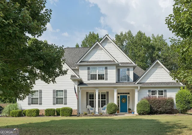 Photo 3 of Single family home for sale at 200 Yellowwood Dr, Sharpsburg, GA 30277 | MLS# 10839961 | Listing updated on 2026-09-18